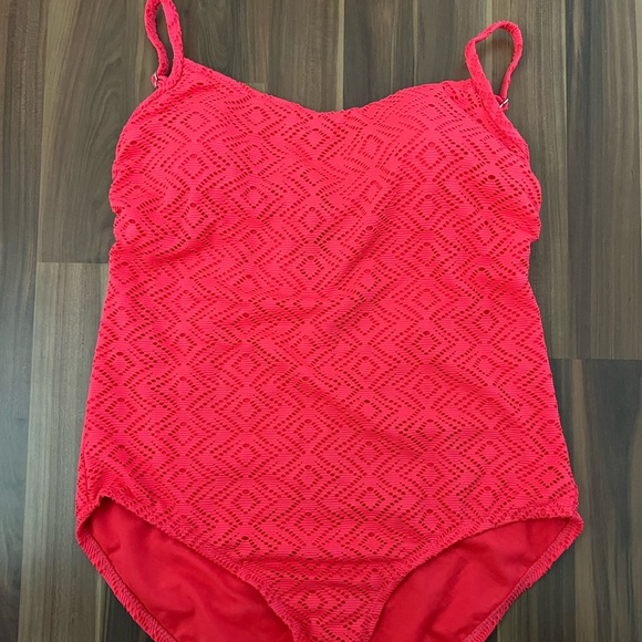 Catalina Women’s Bathing suit - Picture 2 of 7